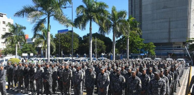 Policía despliega 7 mil miembros por el asueto de Semana Santa