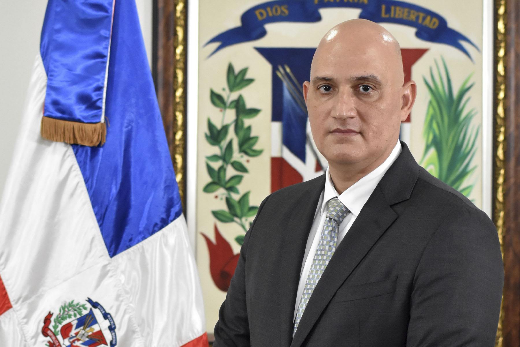 Ministro de Economía prevé crecimiento económico continuará acelerándose este año