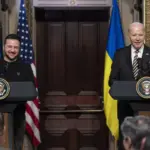 EEUU: Biden dice a Zelenski que pronto enviará ayuda a Ucrania