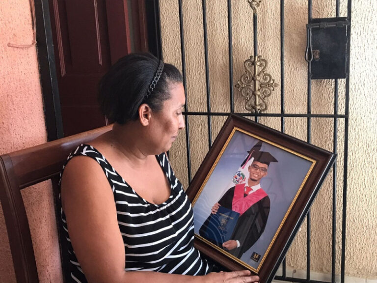 Madre de Joshua Omar Fernández pide condena máxima para responsables por muerte de su hijo