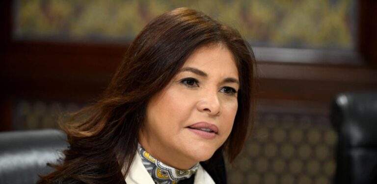 La comunicadora que busca la Vicepresidencia y llama vergüenza al transfuguismo