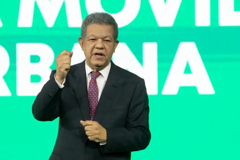 Leonel Fernández presenta programa de Gobierno con 2,024 propuestas