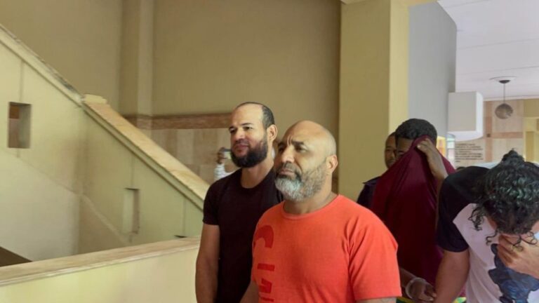 Aplazan medida de coerción del hijo de Sonia Mateo acusado de tráfico de marihuana