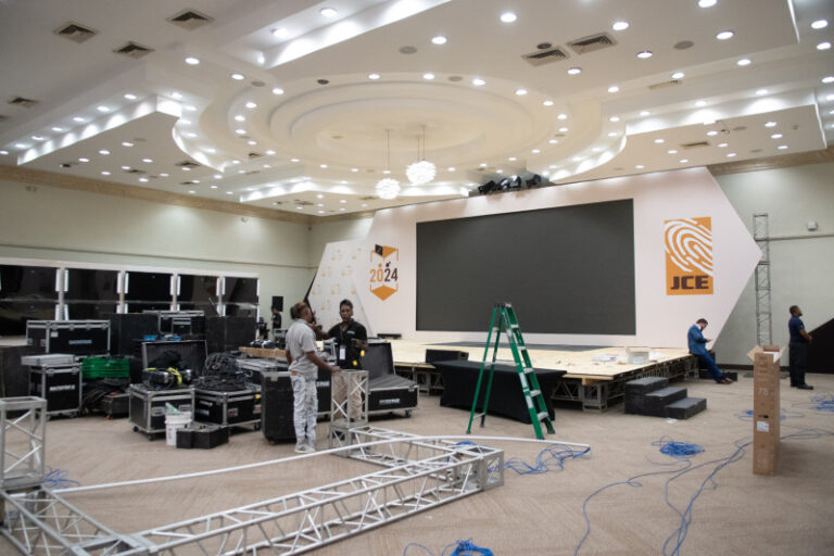 Primer boletín de las elecciones se dará con el 20 % de los votos computados o a las 8:30 PM