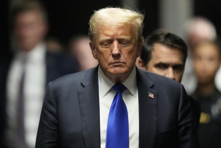 Juez de Nueva York reduce parcialmente la restricción de habla impuesta a Donald Trump