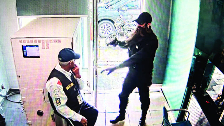 La Policía aún sin pistas sobre el robo al Banco Popular