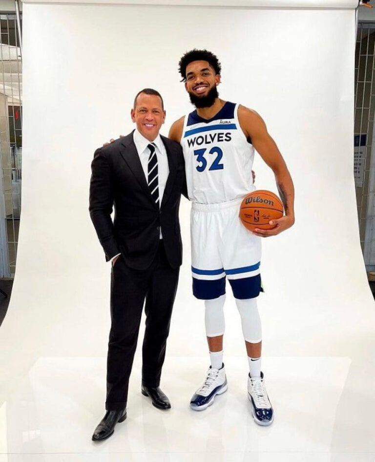 Alex Rodríguez quiere traer a los Timberwolves a un juego de exhibición y el presidente Abinader se interesa