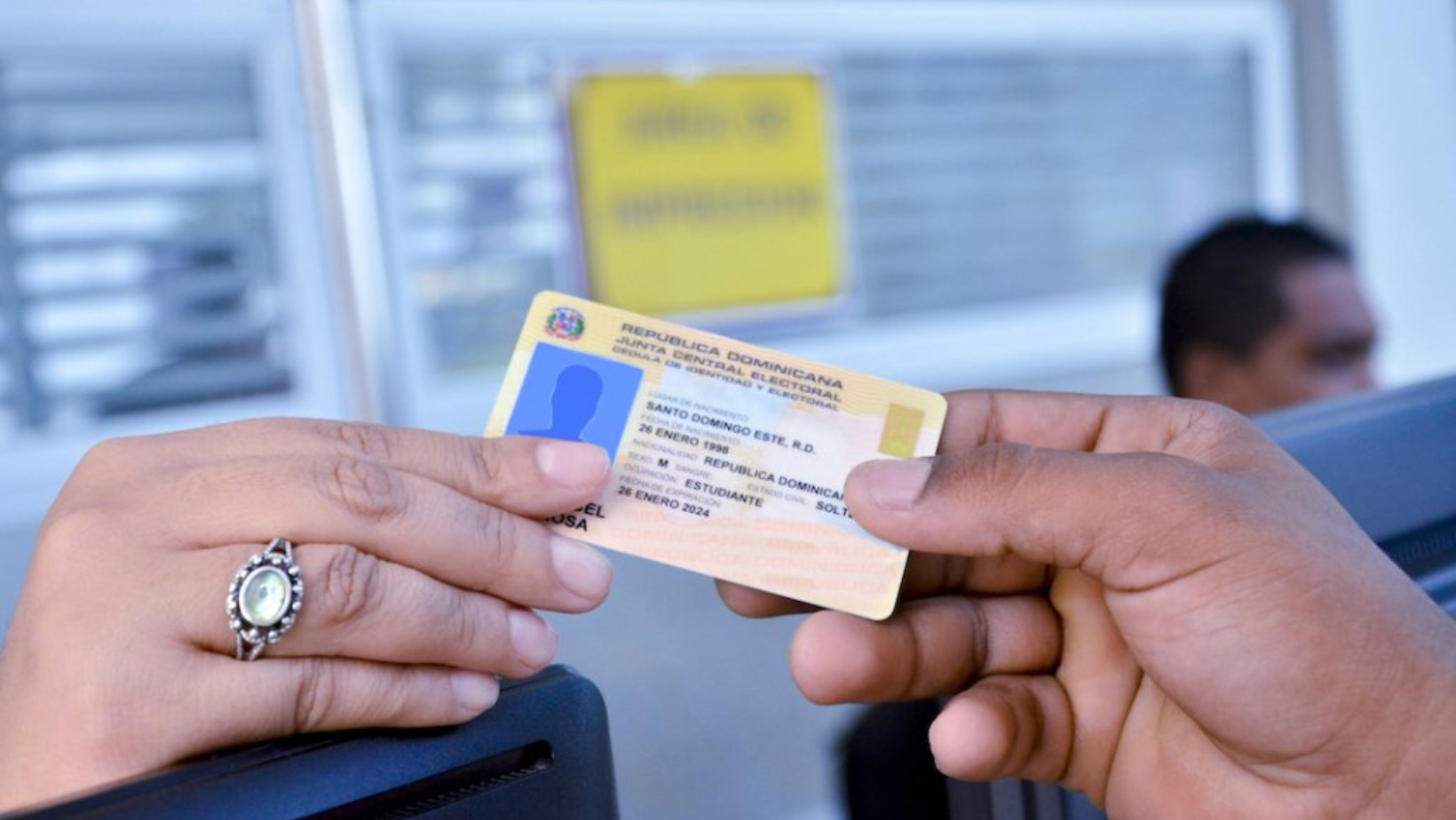 La Junta Central Electoral (JCE) está llevando a cabo un proceso de licitación internacional para contratar a la empresa que emitirá la cedula de identidad