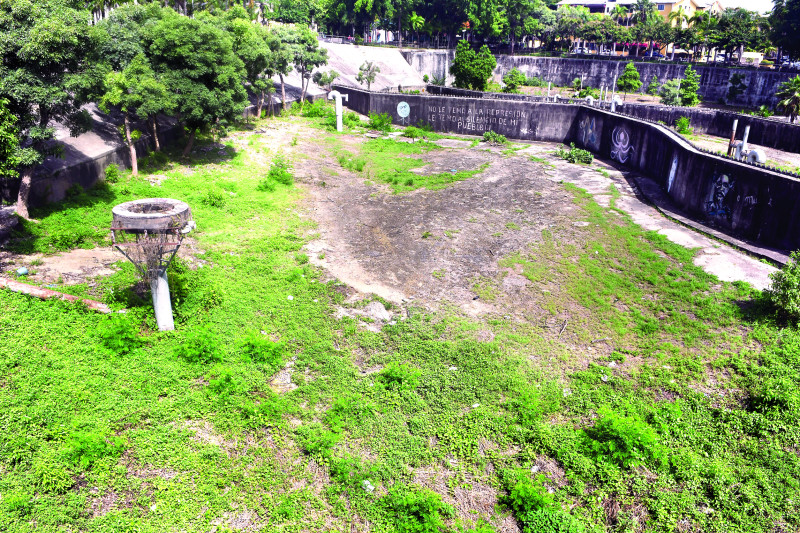 Comenzaron a limpiar el parque Núñez de Cáceres
