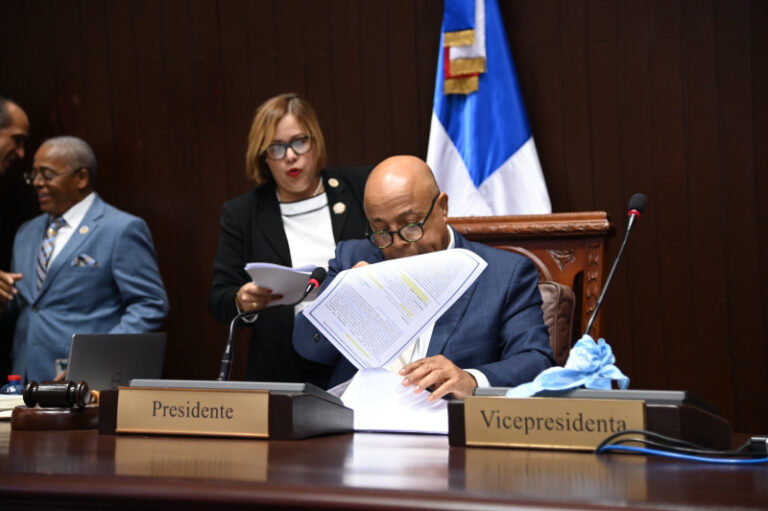 Comisión especial de diputados tiene hasta el miércoles para estudiar proyectos del Código Penal