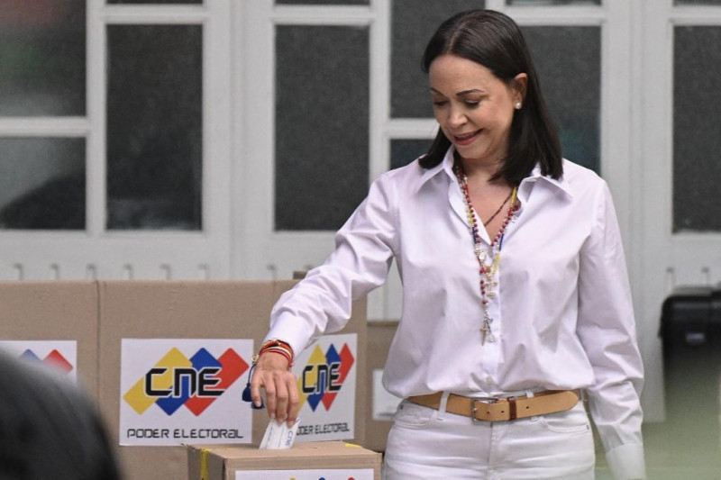 María Corina dice que el «nuevo presidente electo» es Edmundo González pese al anuncio del CNE