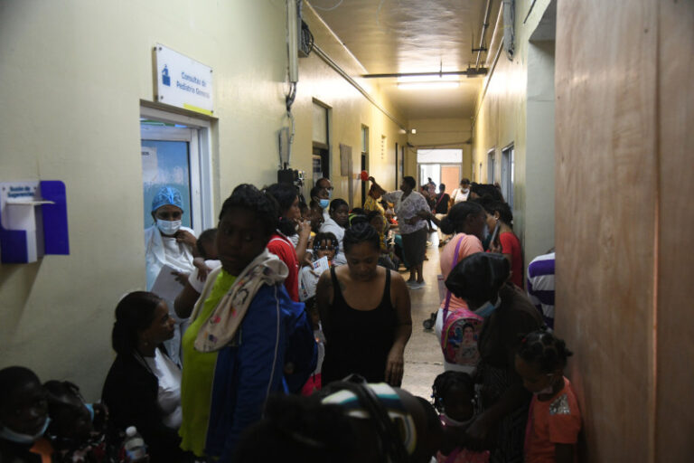 Pacientes del hospital Robert Reid se quejan por falta de atención médica