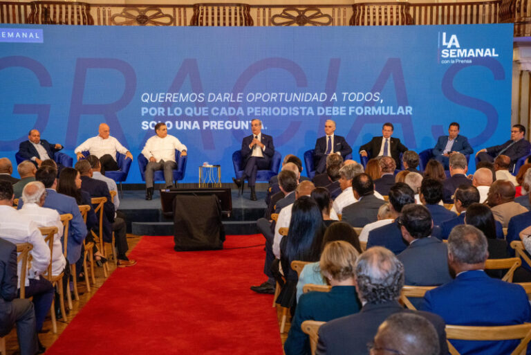 Gobierno presenta propuesta de modificación al Código de Trabajo