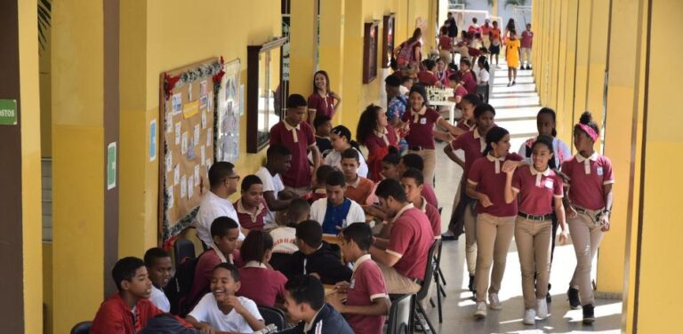 Funcionan 358 politécnicos en 30 provincias y en el Distrito