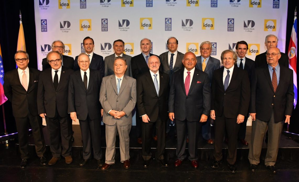 Hipólito y otros ex cargan contra gobiernos que apoyan a Maduro
