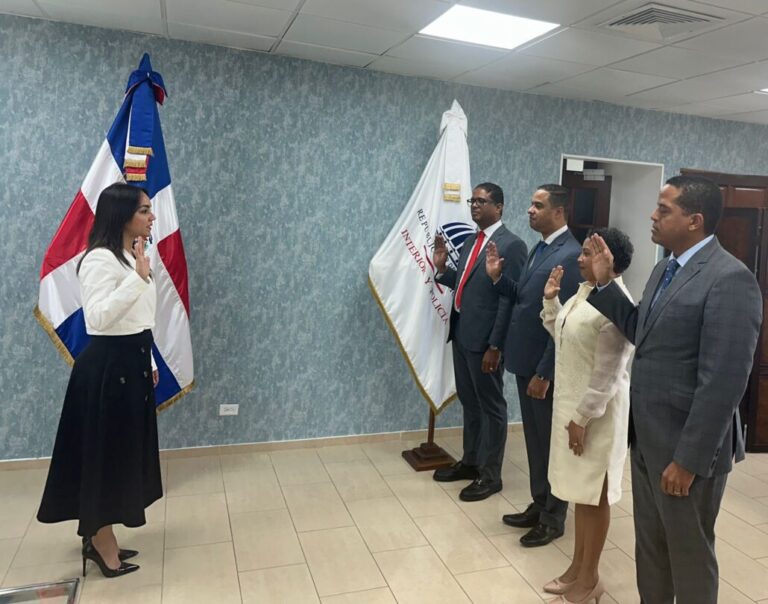 Juramentan a Edwin Feliz Brito como viceministro en Interior y Policía