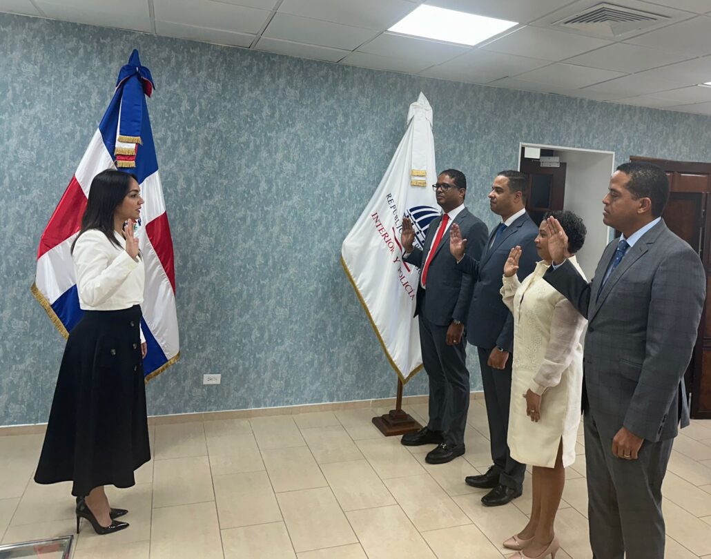 Juramentan a Edwin Feliz Brito como viceministro en Interior y Policía
