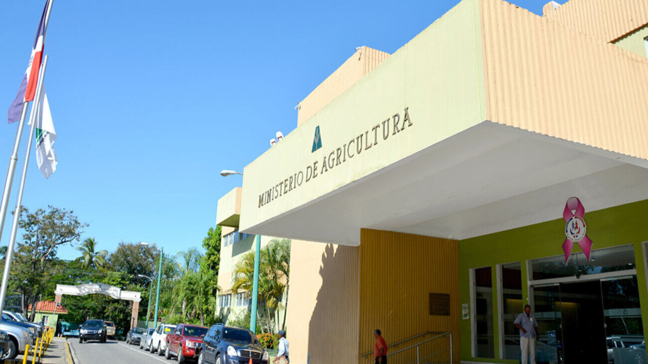 Ministerio de Agricultura remozará instalaciones agrícolas en todo el país