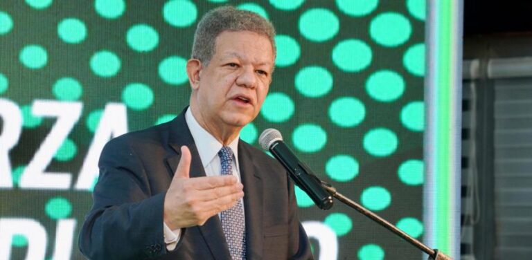 Leonel Fernández califica el paquete de reformas del Gobierno como “una saturación de propuestas”