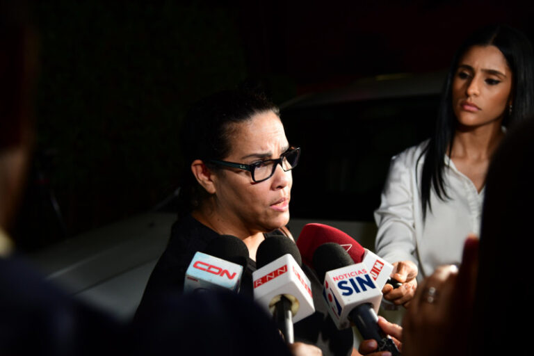 Abogados de Hugo Beras denuncian fiscales impiden verlo; califican acción como «atropello»