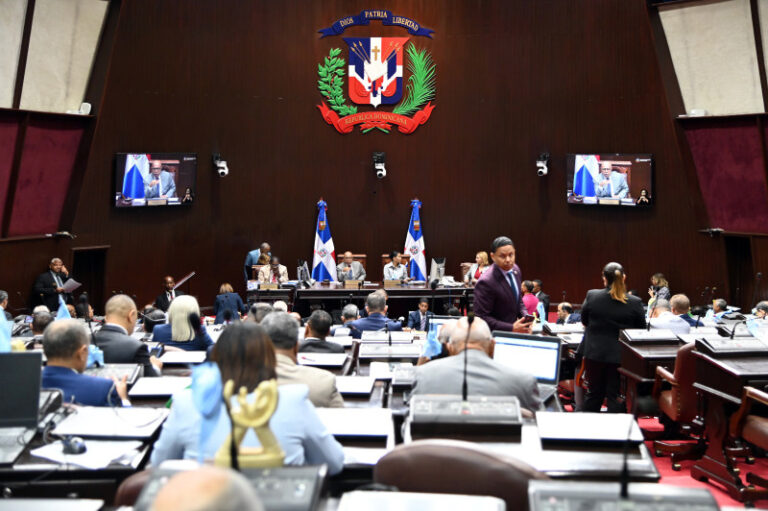 Legisladores proponen vistas públicas para estudiar reforma fiscal