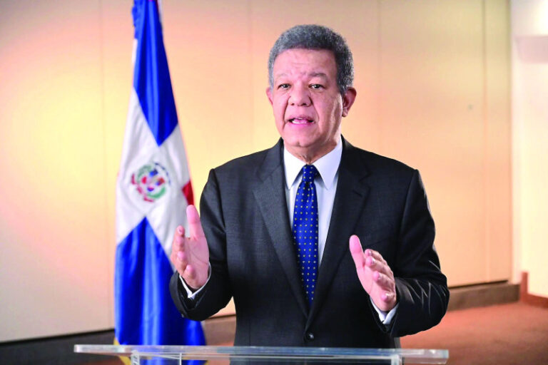 Leonel y el CONEP llaman a diálogo para discutir la reforma fiscal