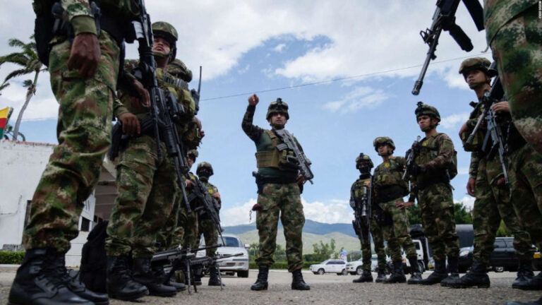 Ejército colombiano entra en bastión de disidencias de las FARC en lucha contra los narcos