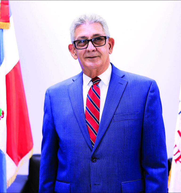 Director de Presupuesto: «Seguiremos estirando el peso, sin reforma»