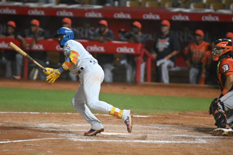 Peguero conduce a los Tigres del Licey a lograr su sexta victoria seguida