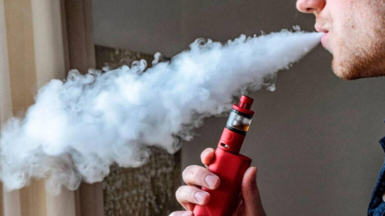 Niegan que vapes y cigarrillos electrónicos sean una alternativa menos perjudicial para fumadores