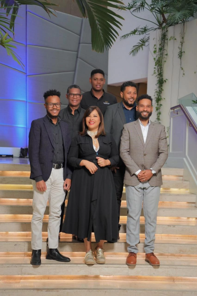 Premios Triunfo SDN 2024: Reconoce la labor de Emprendedores, Empresarios y Organizaciones destacadas en Santo Domingo Norte