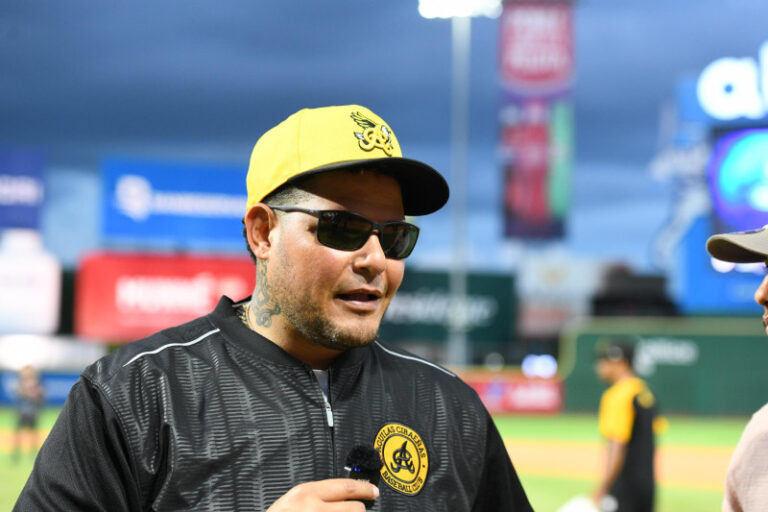 Yadier Molina ha recibido ofertas para dirigir en MLB