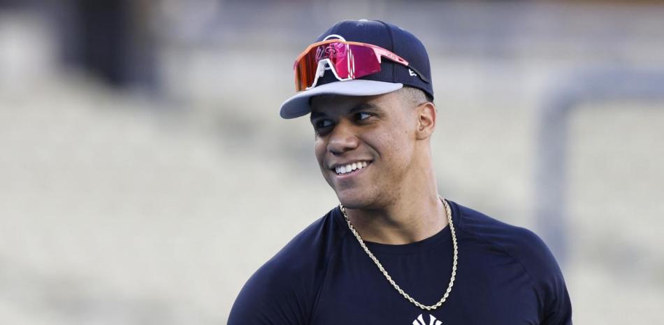 Juan Soto firma con los Mets por 15 años y 765 millones, el contrato más grande en el deporte Juan Soto firma con los Mets por 15 años y 765 millones, el contrato más grande en el deporte