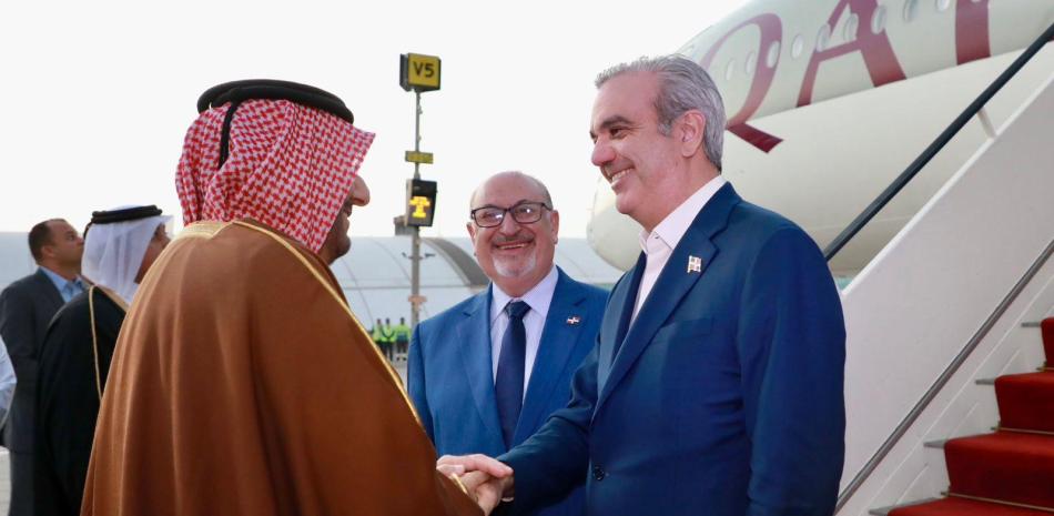 Abinader se reúne este sábado con primer ministro de Qatar