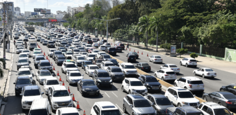 El 37.1 % de los vehículos en el país son modelos con más de 24 años