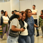 De regreso a casa por Navidad! Familias se reencuentran por las festividades de Nochebuena