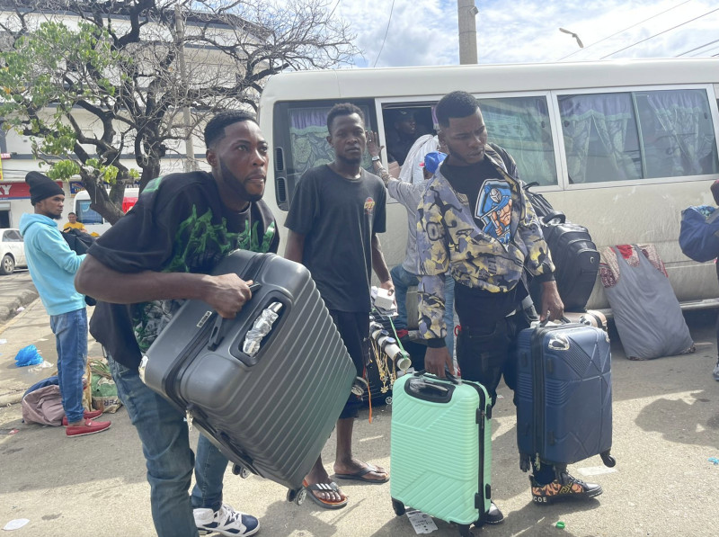 Migración suspenderá repatriaciones de haitianos a final de año por tregua navideña