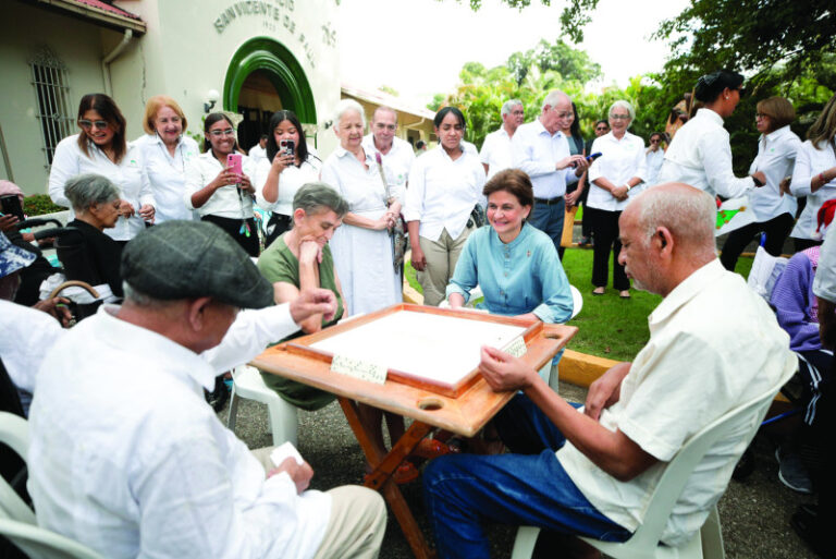 La vicepresidenta aboga por mayores castigos para comercio y padres que ofrecen bebidas a menores