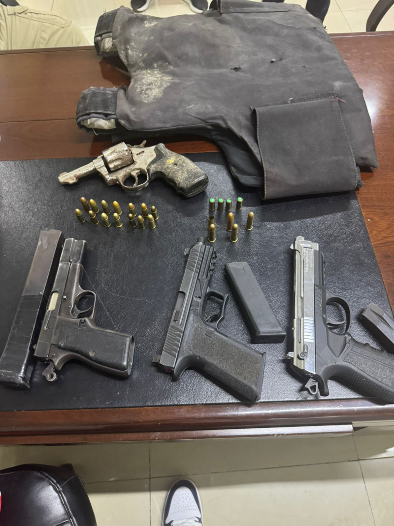 Policías matan a cuatro presuntos delincuentes Policías matan a cuatro presuntos delincuentes