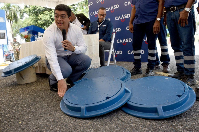 CAASD dice que instala 40 tapas para filtrantes en la capital