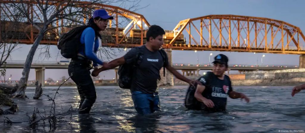 México pide a otros países que reciban a deportados de Trump México pide a otros países que reciban a deportados de Trump