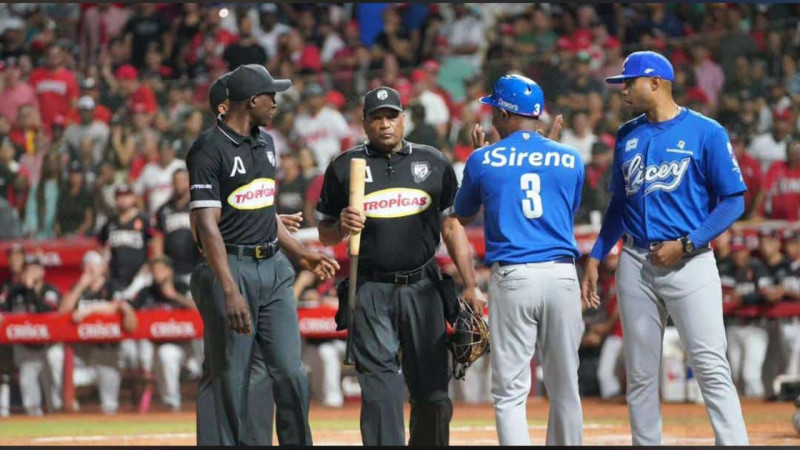 Albert Pujols sobre bate confiscado a Gustavo Núñez: “Me llevé del instinto”