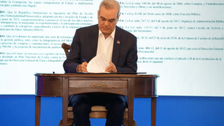 Presidente Luis Abinader crea Comisión de Transparencia contra la Corrupción