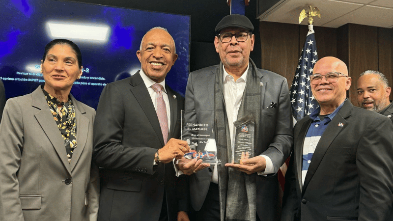Consulado Dominicano en New Jersey rinde homenaje a Fernando Villalona por su trayectoria musical