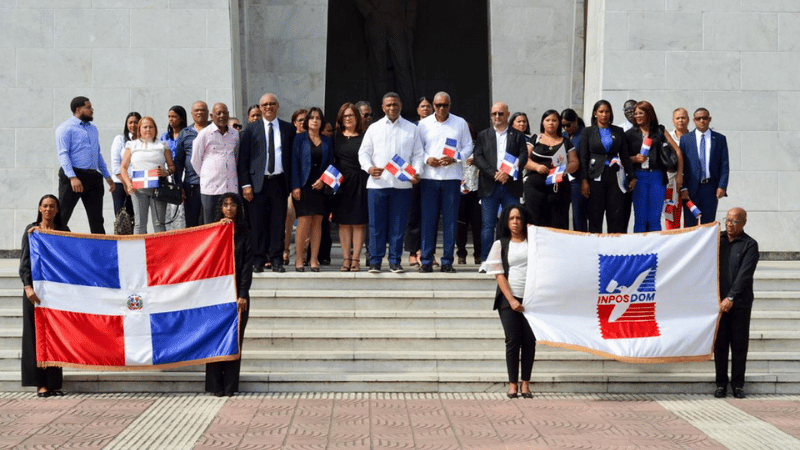 INPOSDOM rinde homenaje a los Padres de la Patria en el 181 aniversario de la Independencia Nacional