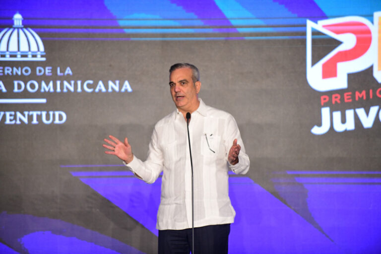 Decreto: Abinader hace cambios en 4 ministerios; aquí todos los nombramientos y cancelaciones