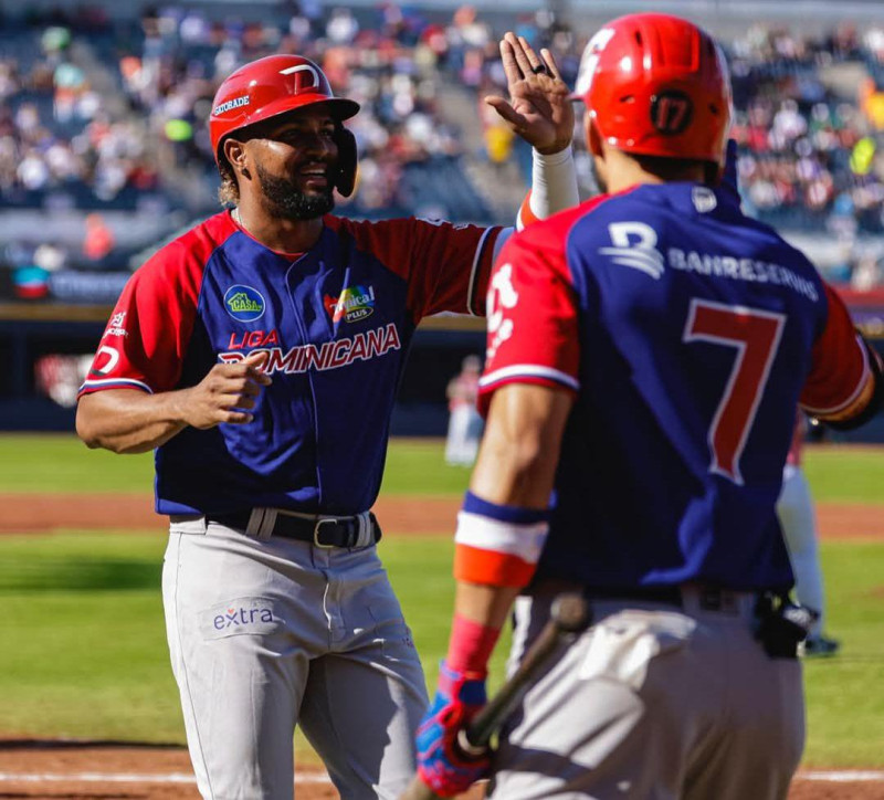Leones del Escogido vencen 12-1 a Japan Breze y siguen invictos en la Serie del Caribe Leones del Escogido vencen 12-1 a Japan Breze y siguen invictos en la Serie del Caribe