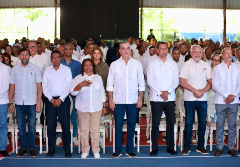 El presidente Abinader inaugura varias obras en provincia San Juan