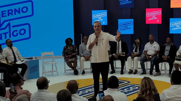 Presidente Abinader lanza el programa “El Gobierno Contigo” en Santo Domingo Norte