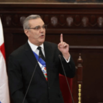 Reducen la pobreza y pobreza extrema en el país entre 2023 y 2024, asegura el presidente Luis Abinader